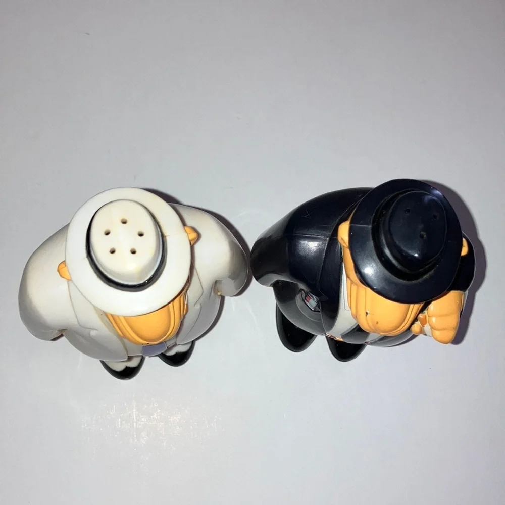 1993 Camel Salt and‎ Pepper Collectible Shakers
